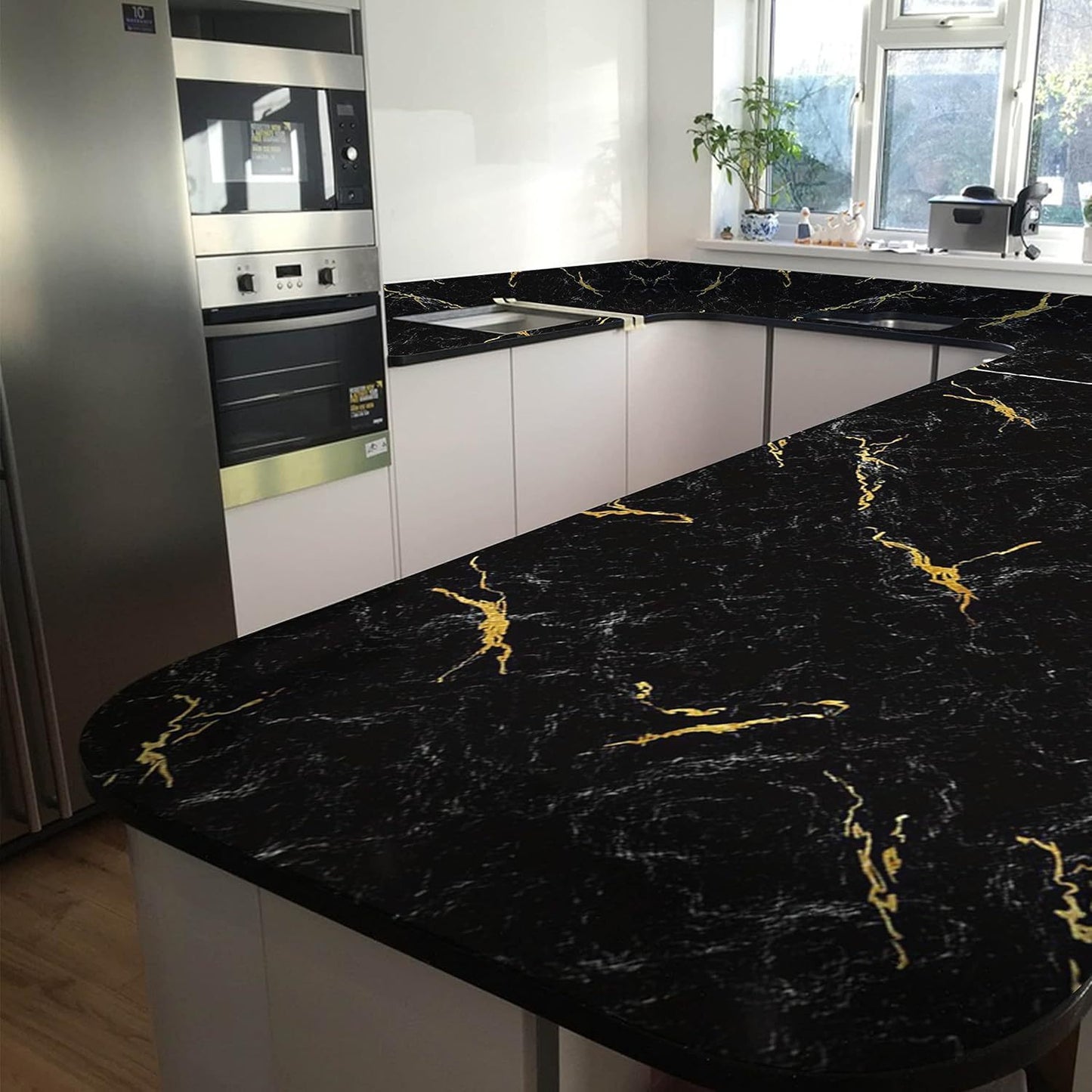GoldenMarble Luxe